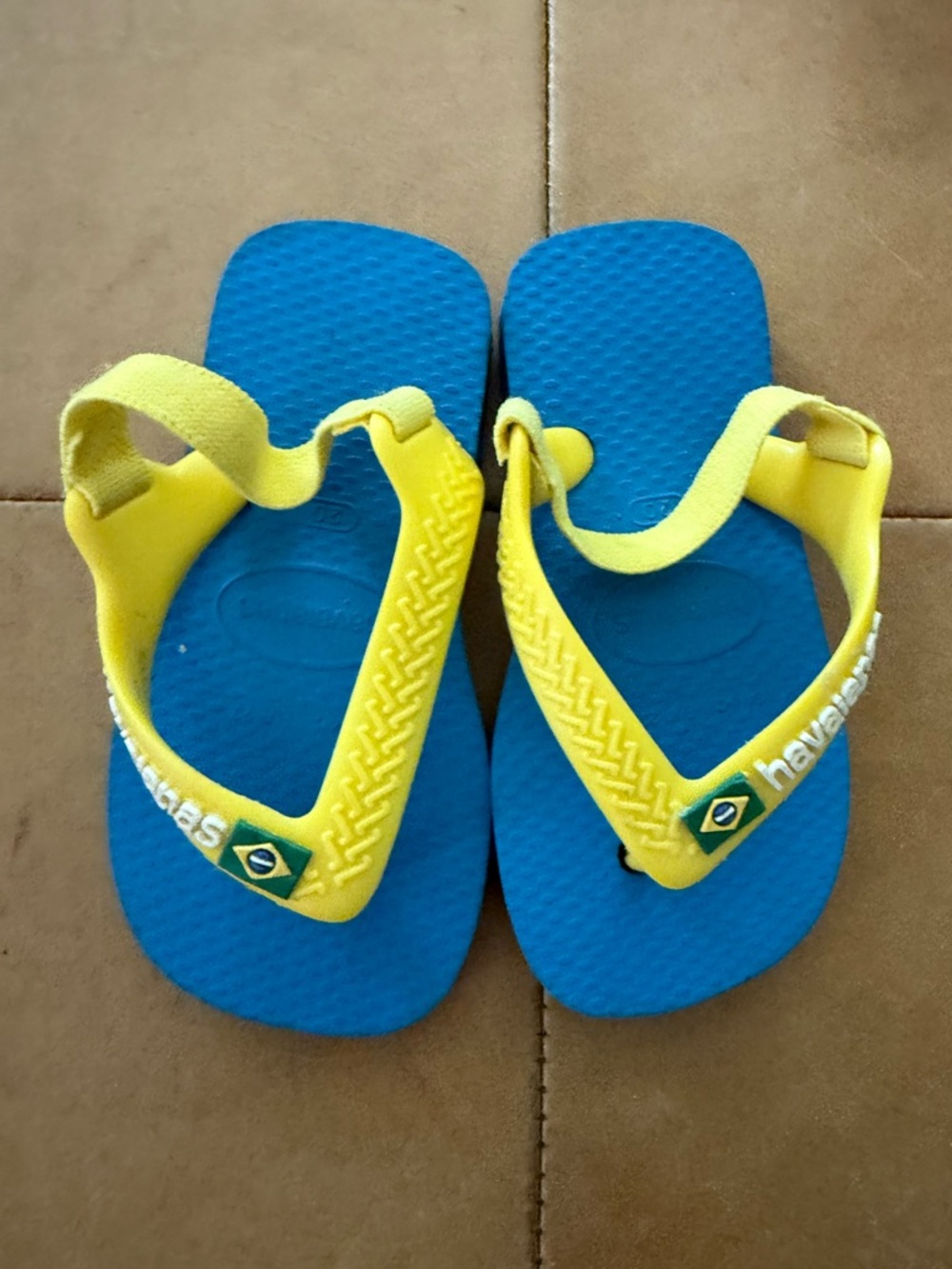 💙$5 FLASH SALE💙 Havianas Toddler 6